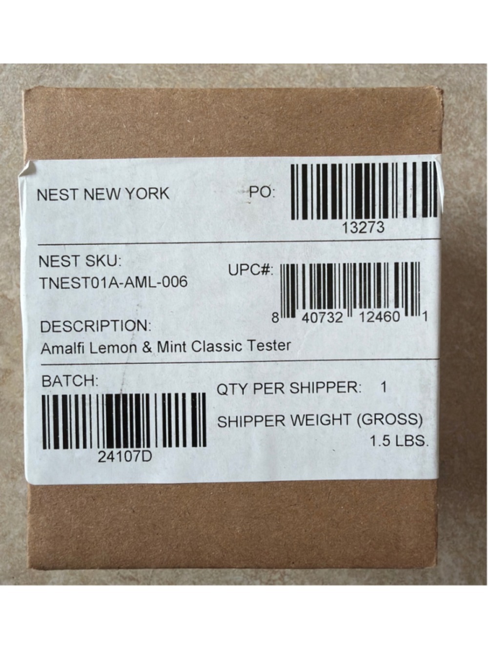 NEST New York Amalfi Lemon & Mint Scented Candle One Size Black White - Picture 3 of 3